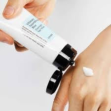 Texture of COSRX Rice Overnight Spa Mask lightweight cream