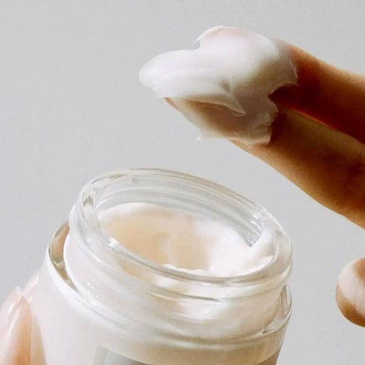 Texture of Mixsoon Bean Cream lightweight nourishing moisturizer