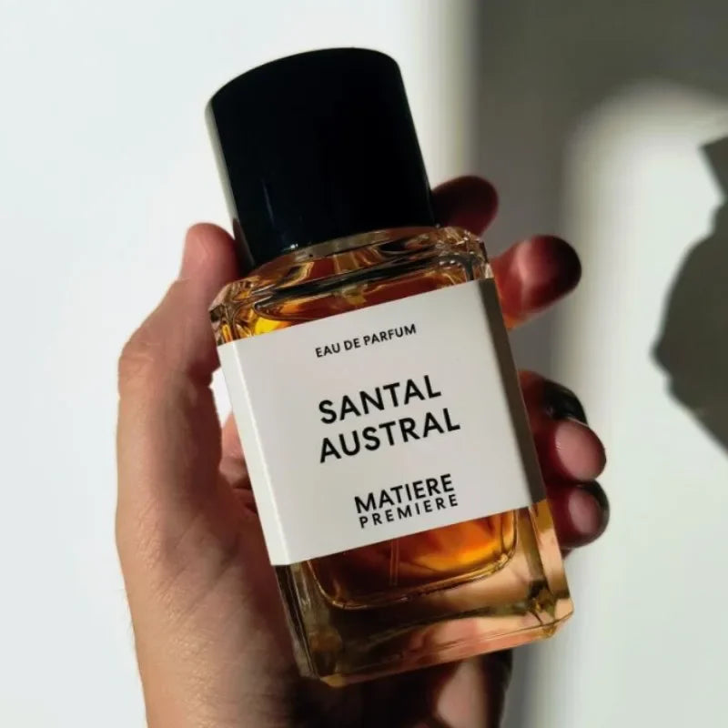 Santal Austral warm woody perfume with creamy sandalwood notes
