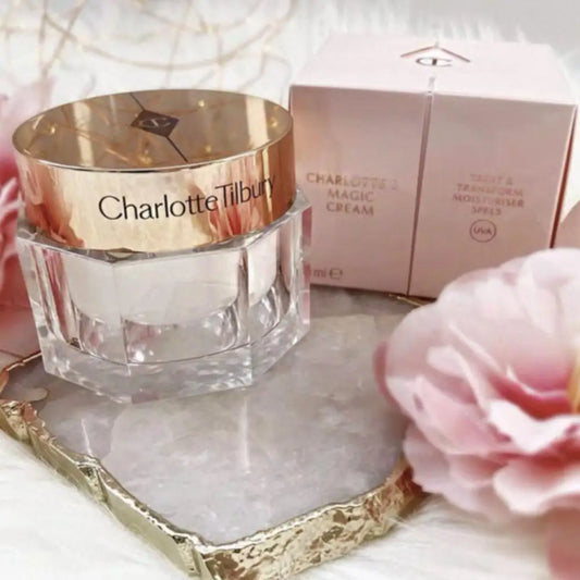 Charlotte Tibury Hydrating face cream for radiant and plump skin
