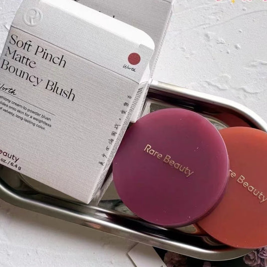 Rare Beauty Soft Pinch Matte Bouncy Blush makeup