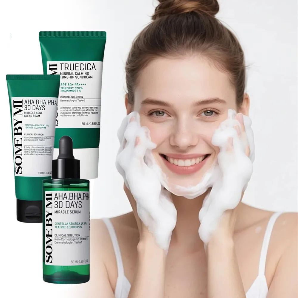 Some By Mi 30 Days Miracle Acne Clear Foam Texture 